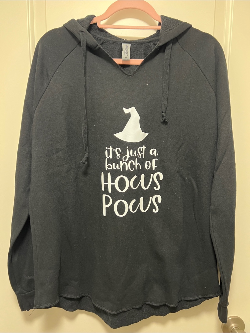 Women’s Black Graphic Crewneck Hoodie Sweater – Hocus Pocus Print
